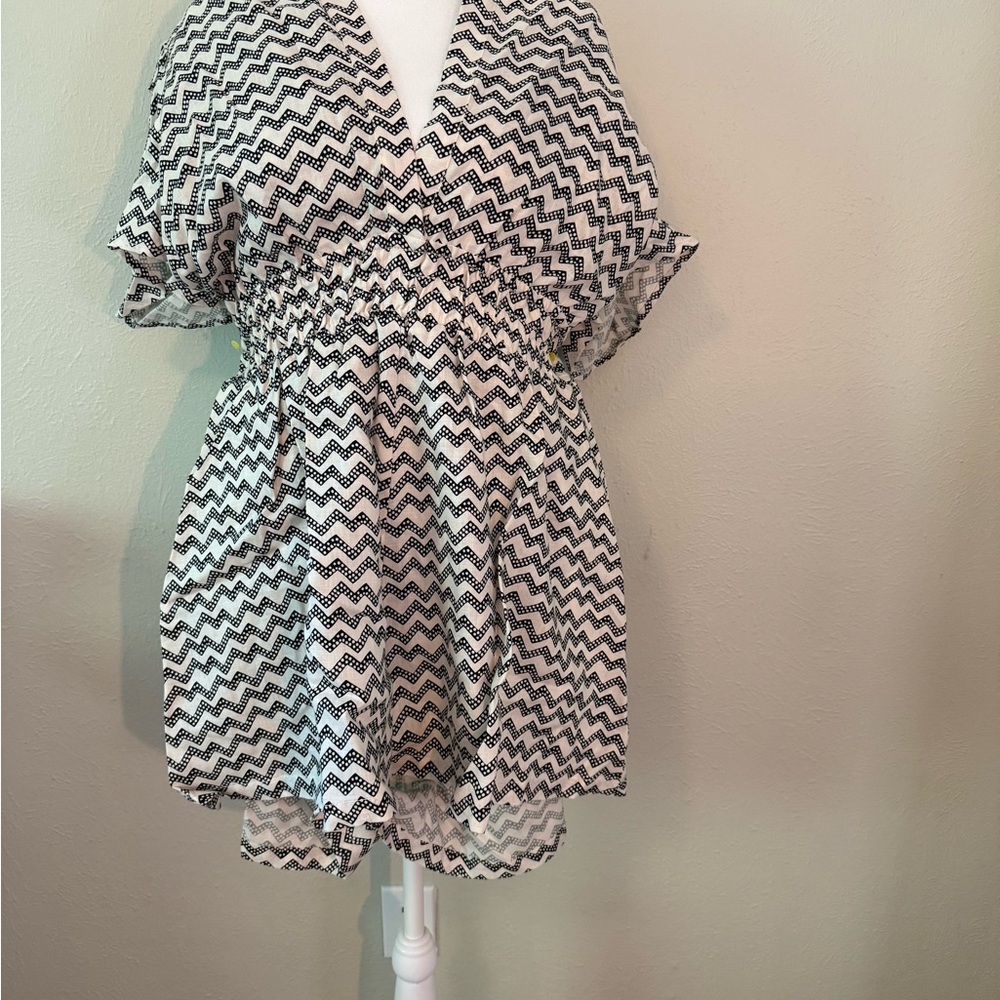 Chevron Patterned Jumpsuit - Picture 3 of 4